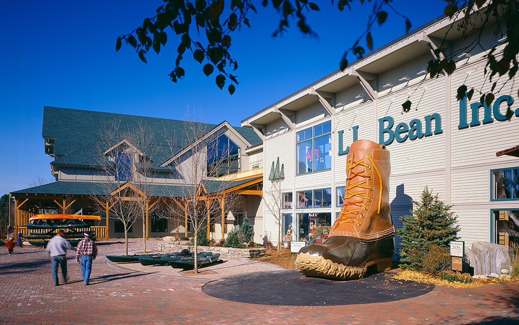 L.L.Bean Hunting and Fishing Retail Store - PC Construction