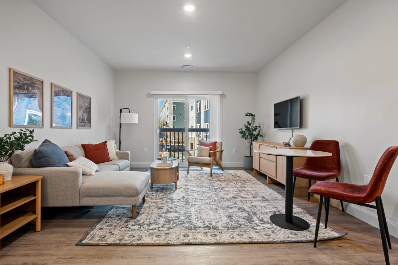 Residences at Taylor Pointe, NH