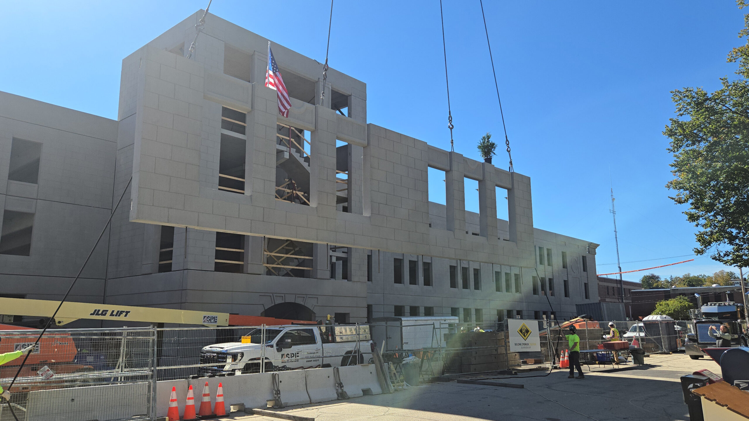 Legislative Parking Garage Topping Out, Concord, NH
